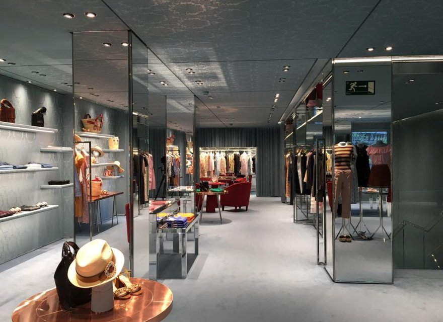 Reventa - Comercial - Eixample