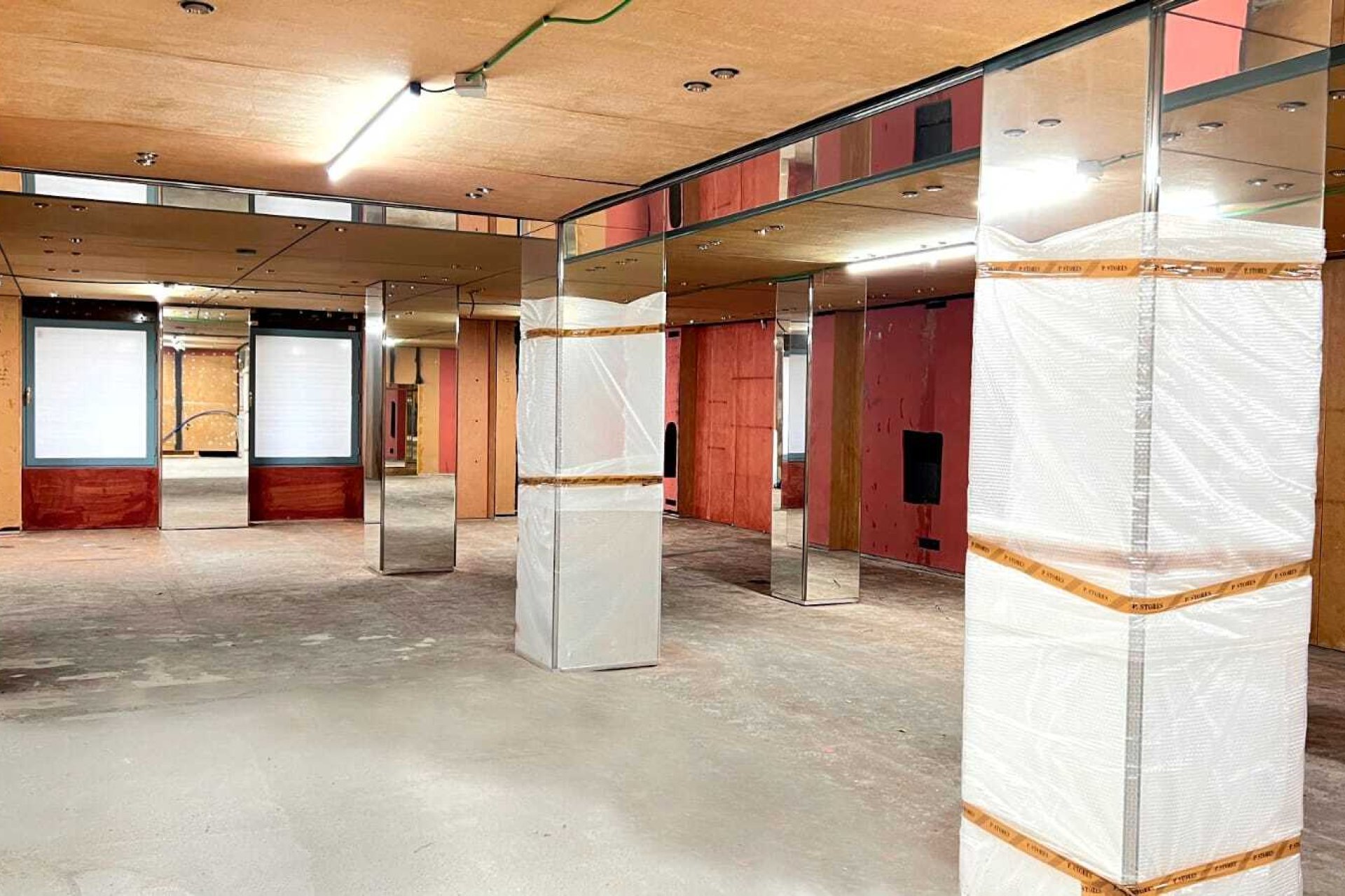 Reventa - Comercial - Eixample