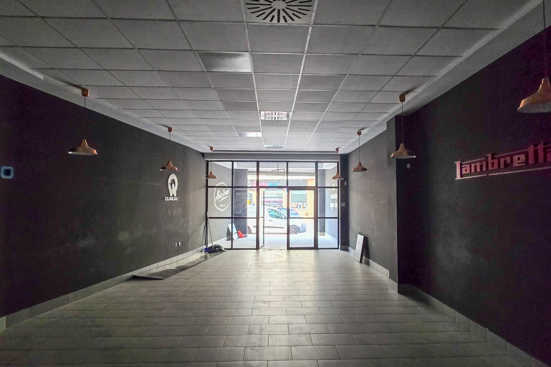 Reventa - Comercial - Guardamar del Segura - Center