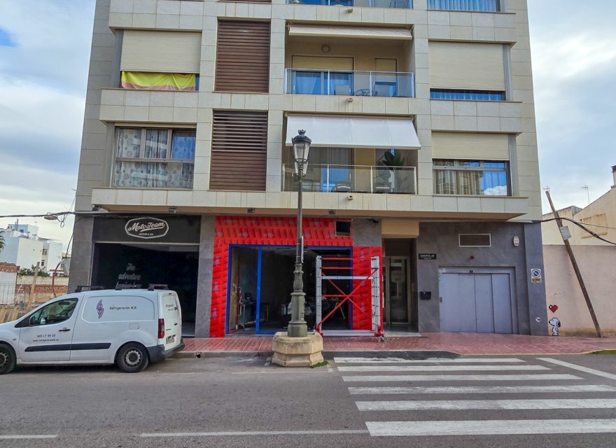 Reventa - Comercial - Guardamar del Segura - Center