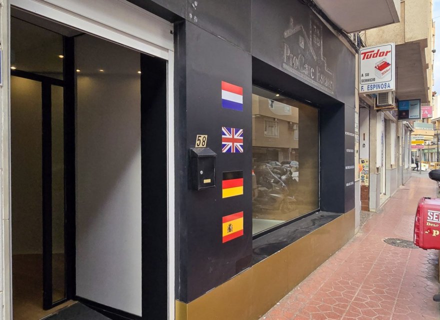 Reventa - Comercial - Guardamar del Segura - Center