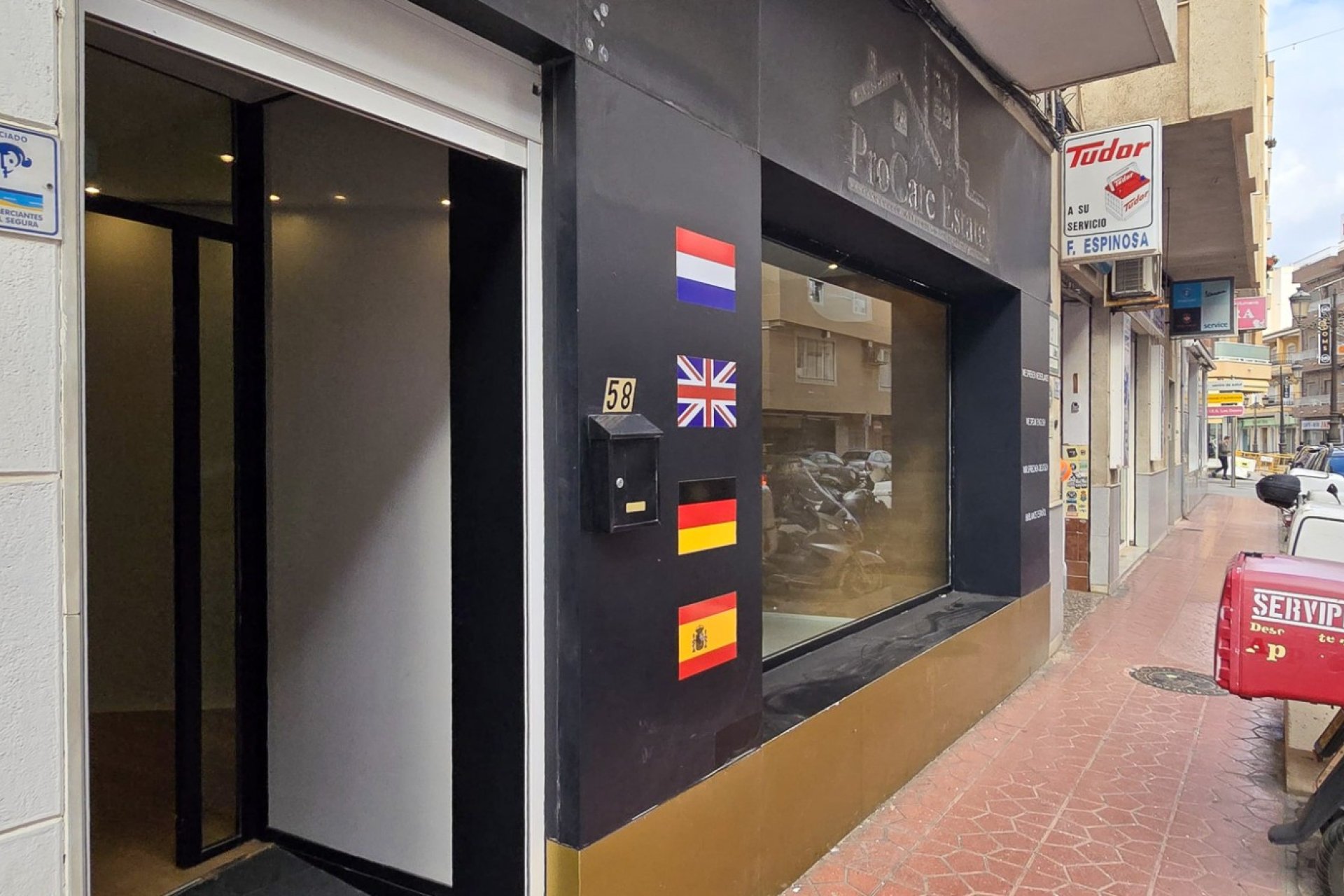 Reventa - Comercial - Guardamar del Segura - Center