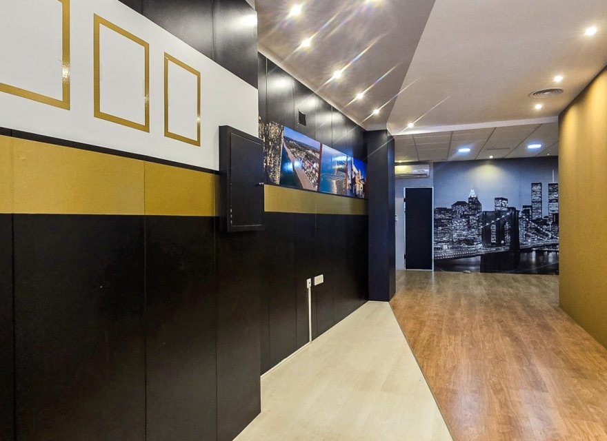 Reventa - Comercial - Guardamar del Segura - Center