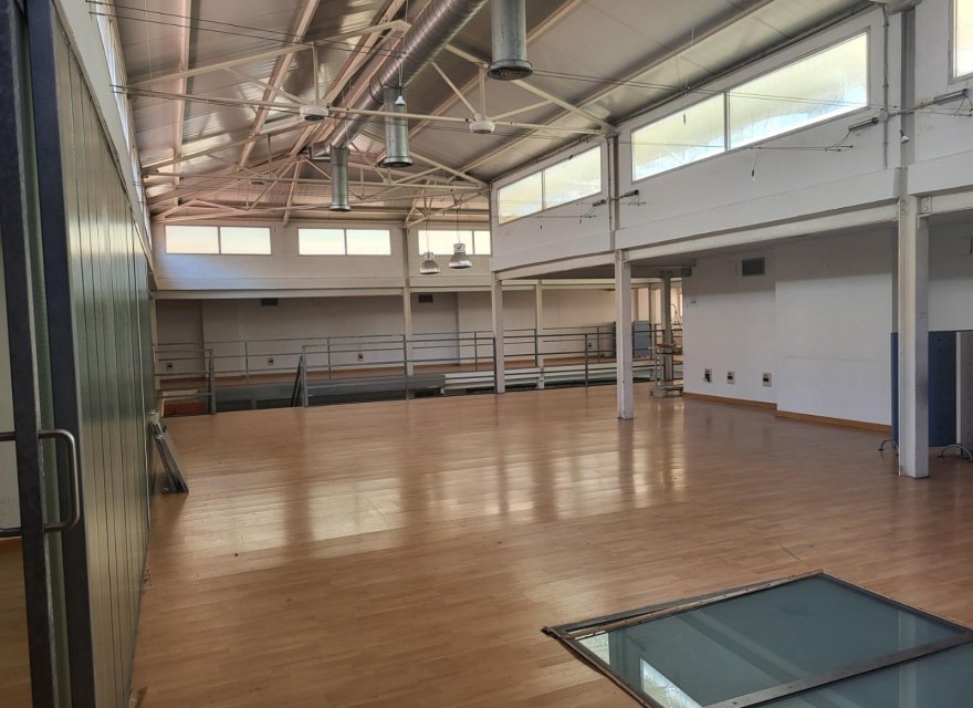 Reventa - Comercial - Valencia