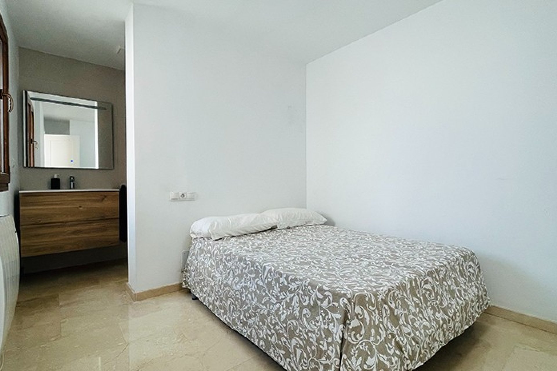 Reventa - Duplex - Son Veri Nou