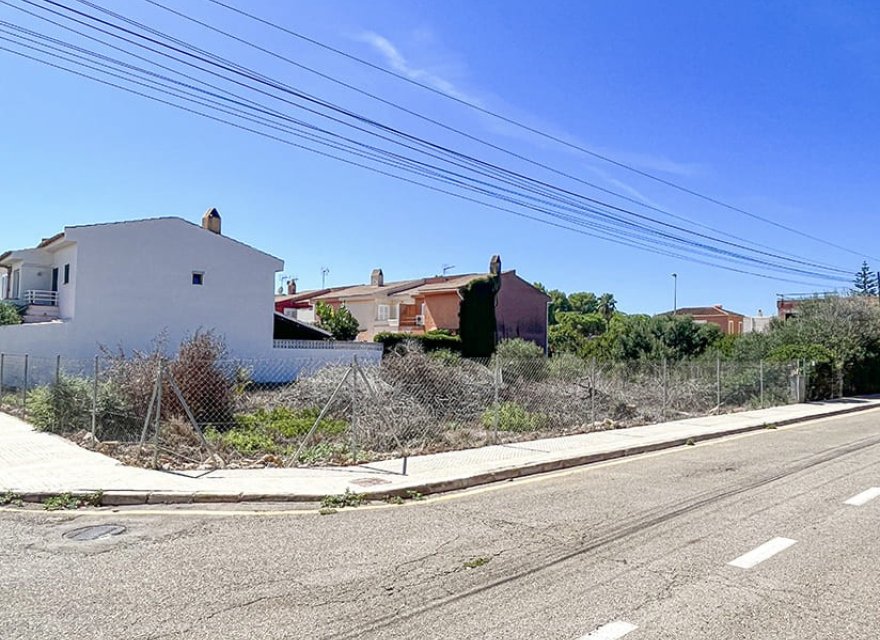 Reventa - Parcela - Badia Grande