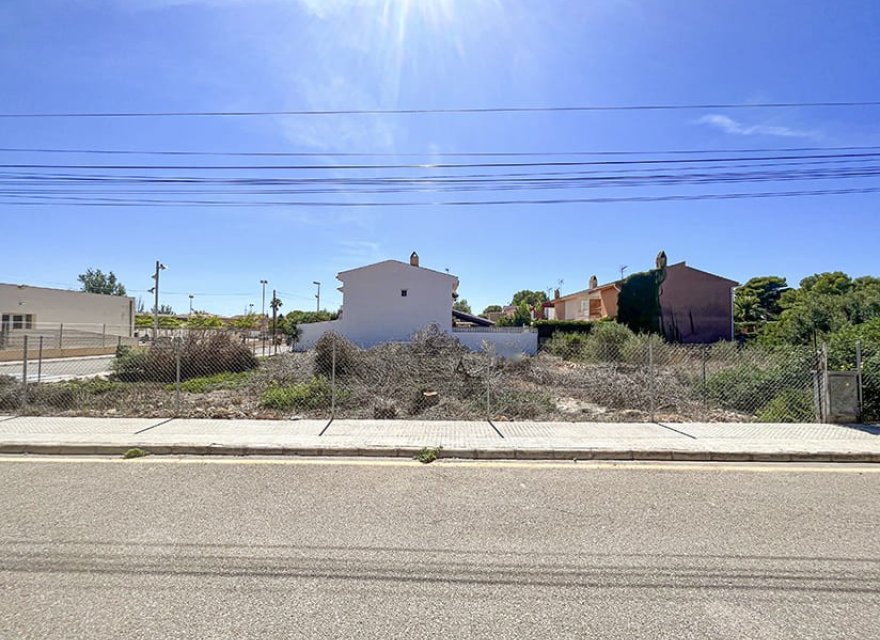 Reventa - Parcela - Badia Grande