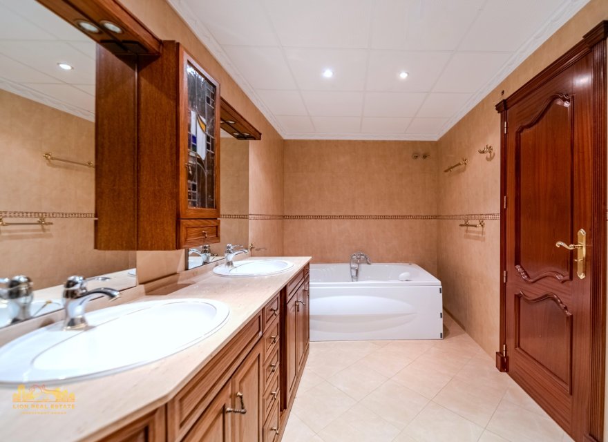 Reventa - Villa - Altea