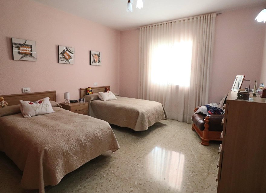 Reventa - Villa - Benidorm - Juzgados