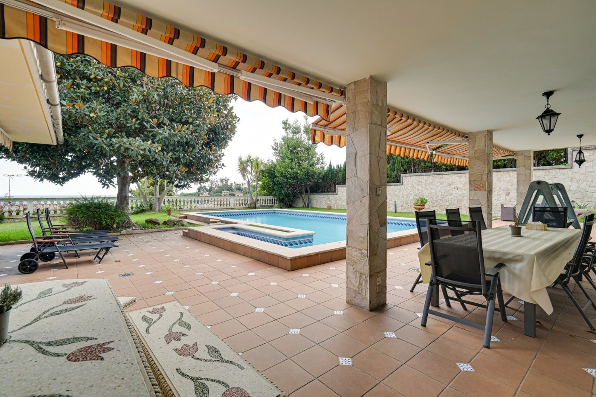 Reventa - Villa - Blanes
