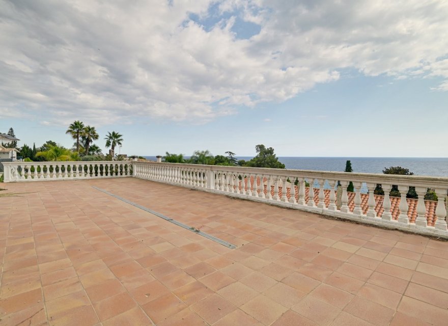 Reventa - Villa - Blanes