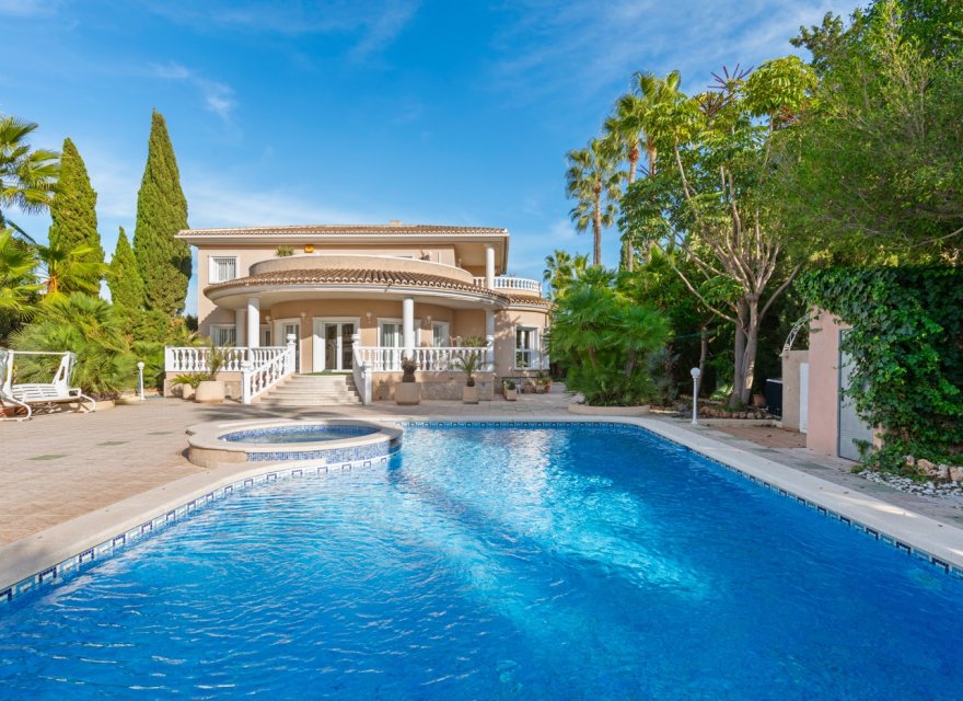 Reventa - Villa - Ciudad Quesada - Doña Pepa