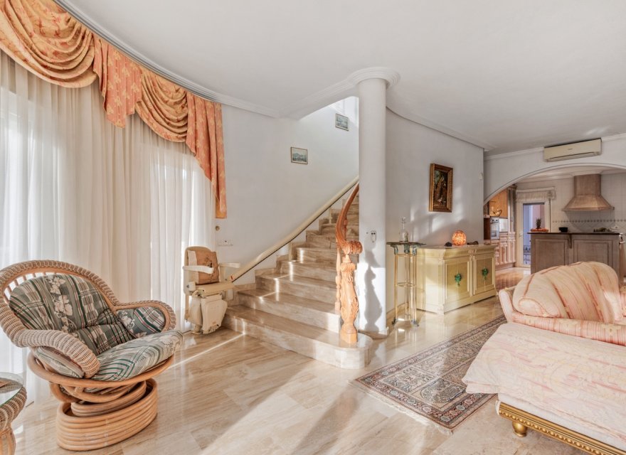 Reventa - Villa - Ciudad Quesada - Doña Pepa