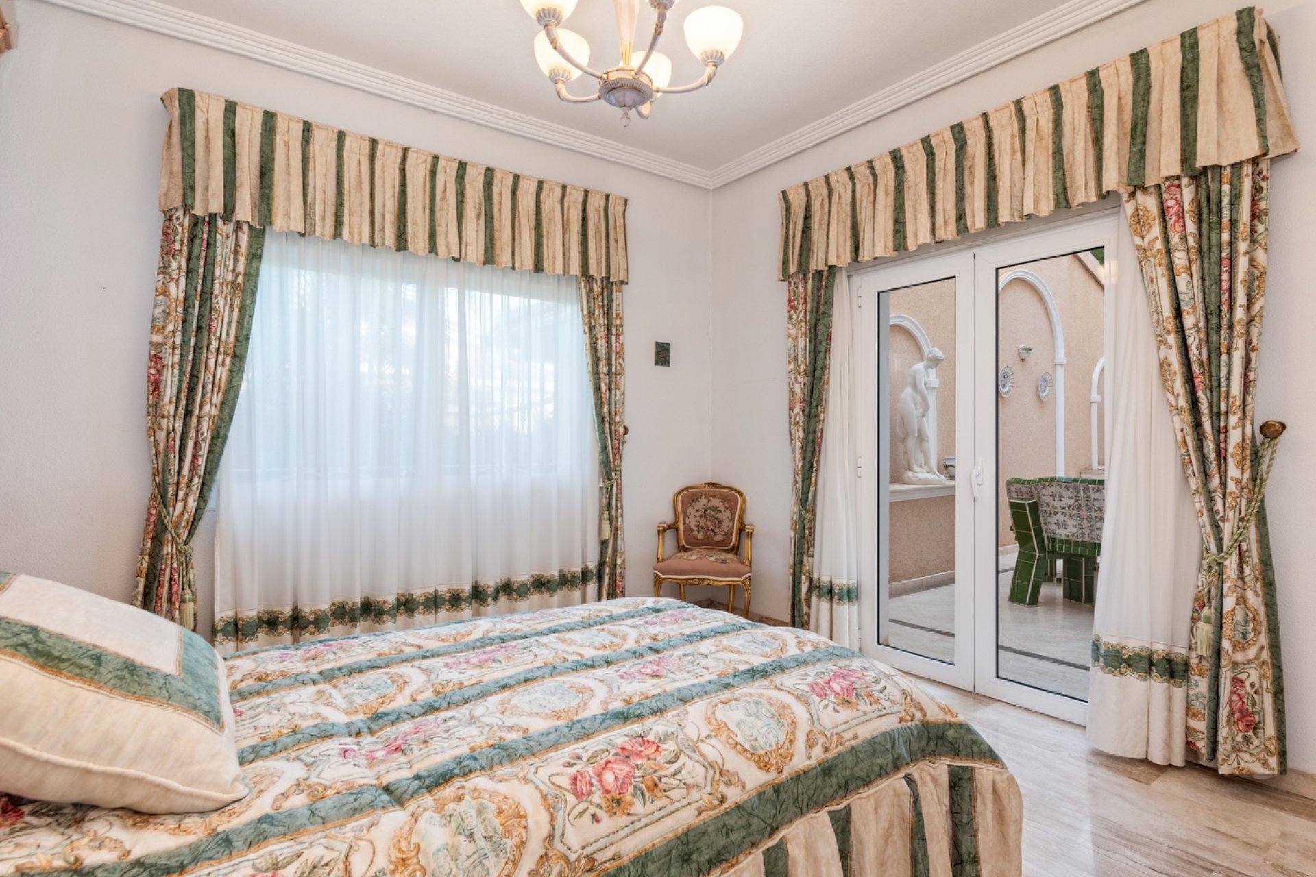 Reventa - Villa - Ciudad Quesada - Doña Pepa