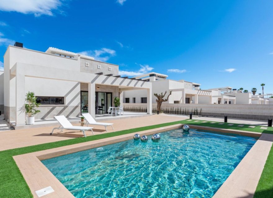 Reventa - Villa - Ciudad Quesada - Doña Pepa