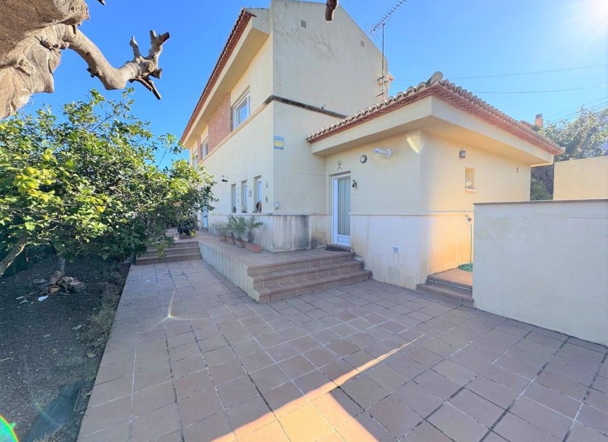 Reventa - Villa - Denia