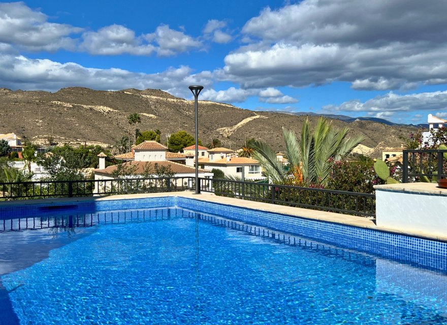 Reventa - Villa - El Campello - Pueblo Acantilado - Venta Lanuza