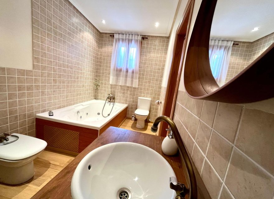 Reventa - Villa - El Esparragal - Inland