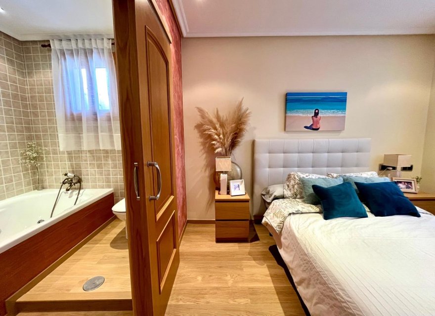 Reventa - Villa - El Esparragal - Inland