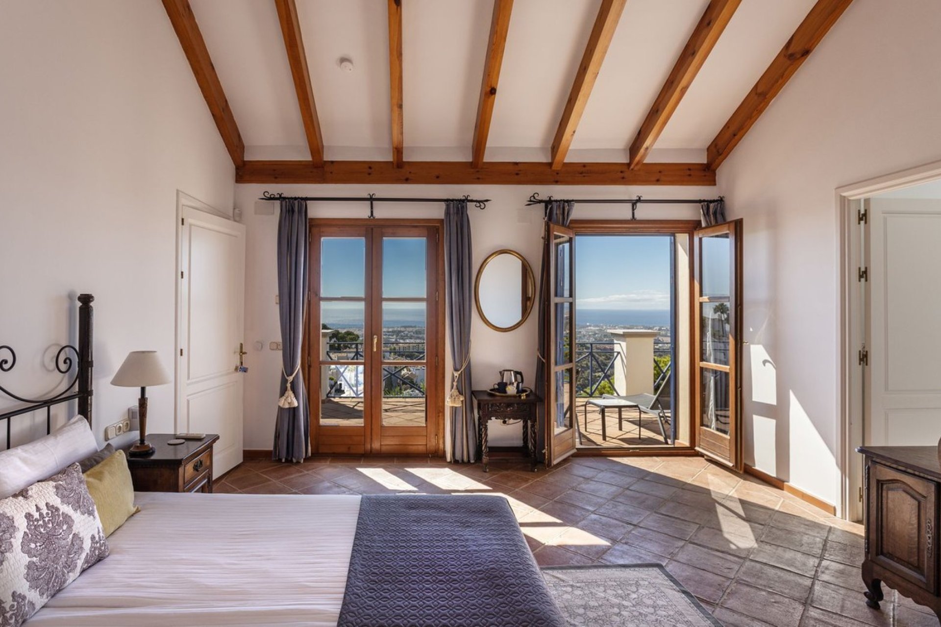 Reventa - Villa - El Madroñal - Costa del Sol