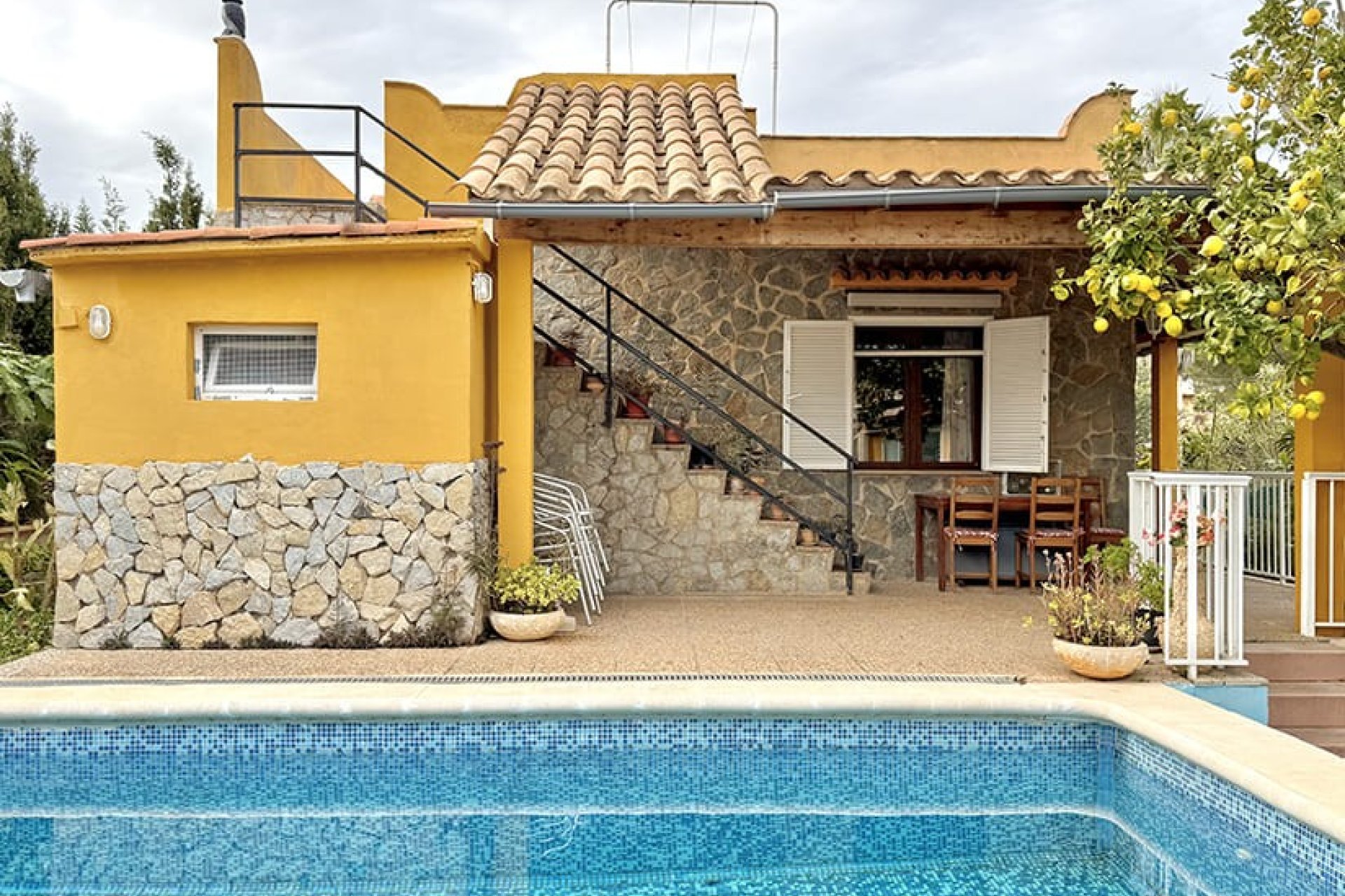 Reventa - Villa - El Toro