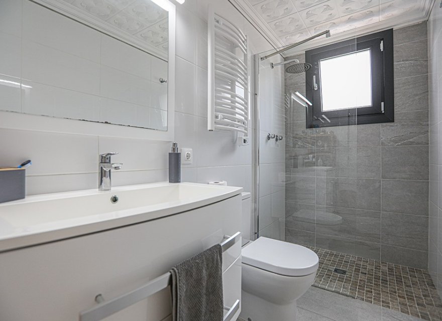 Reventa - Villa - El Toro