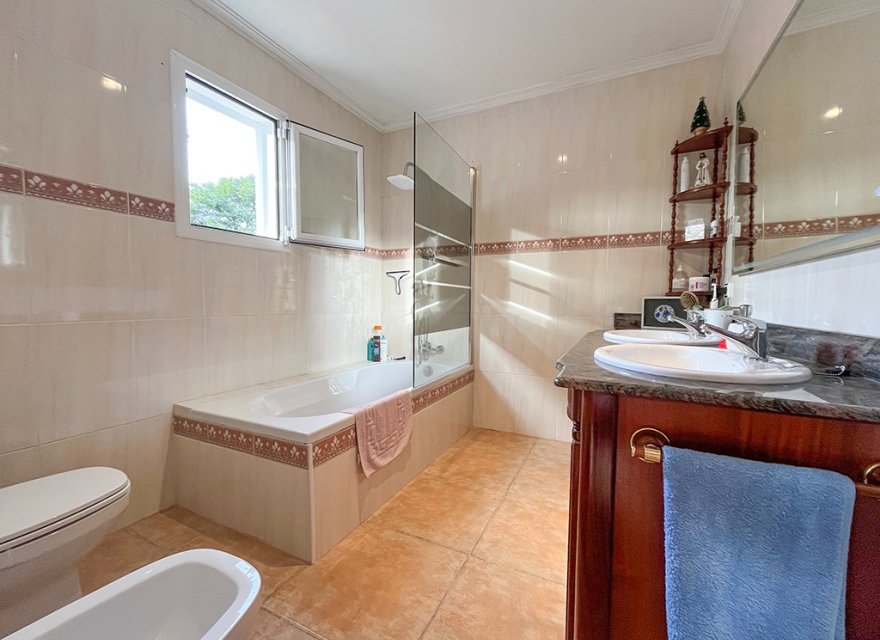 Reventa - Villa - El Toro