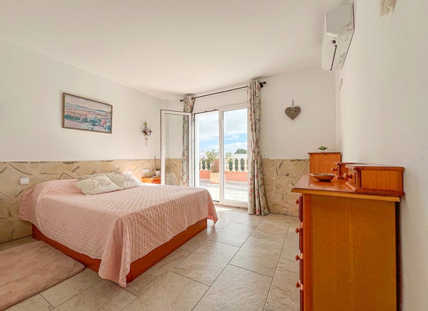 Reventa - Villa - El Toro