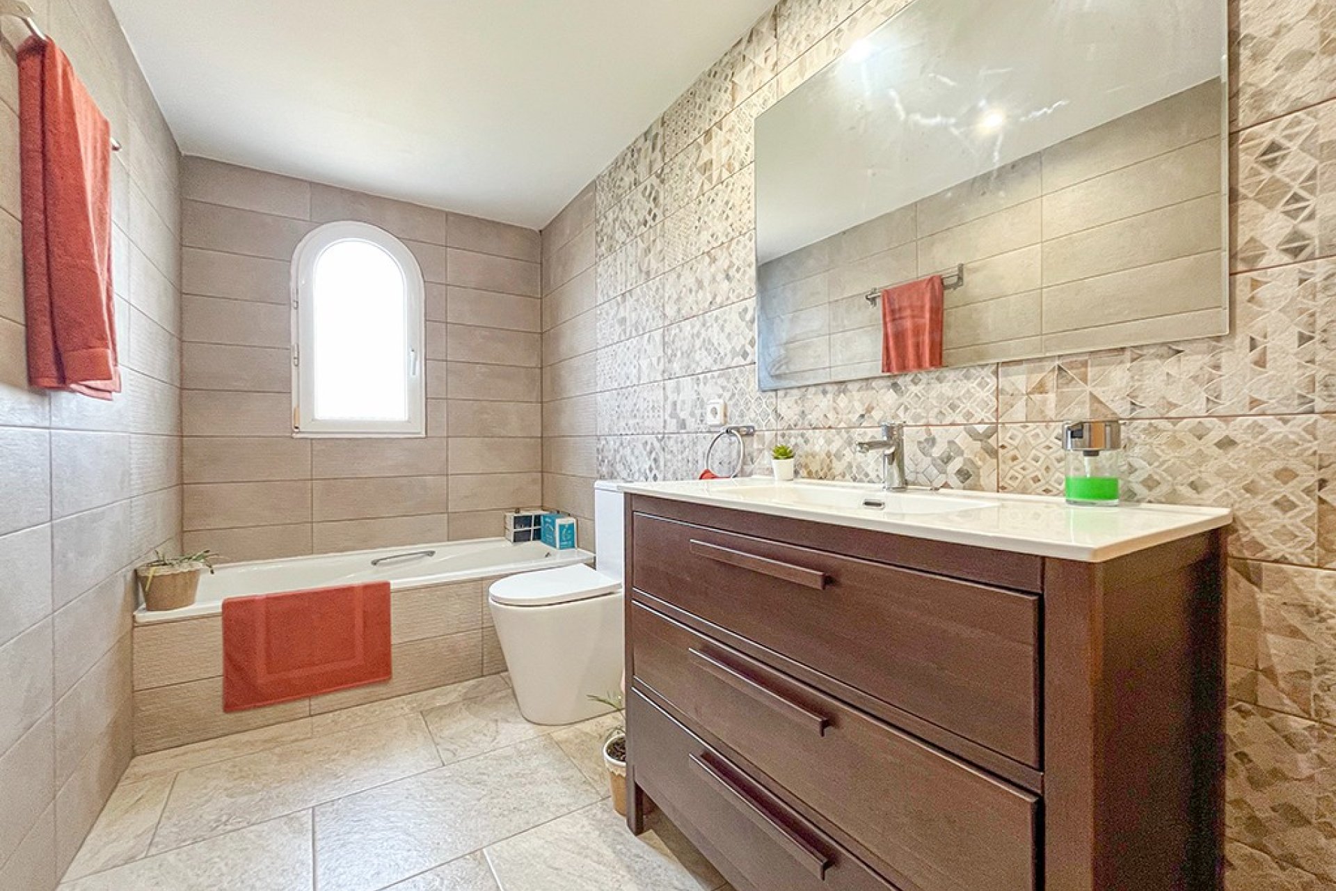 Reventa - Villa - El Toro