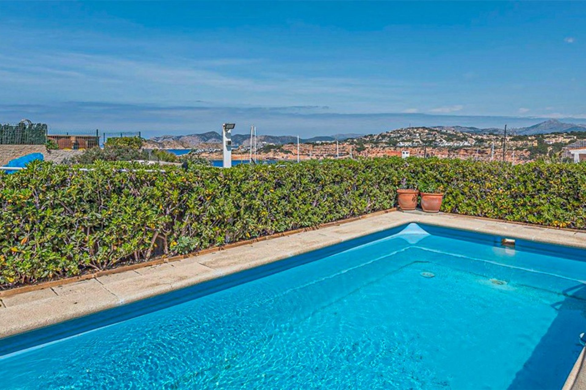 Reventa - Villa - El Toro