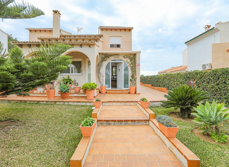 Reventa - Villa - El Toro