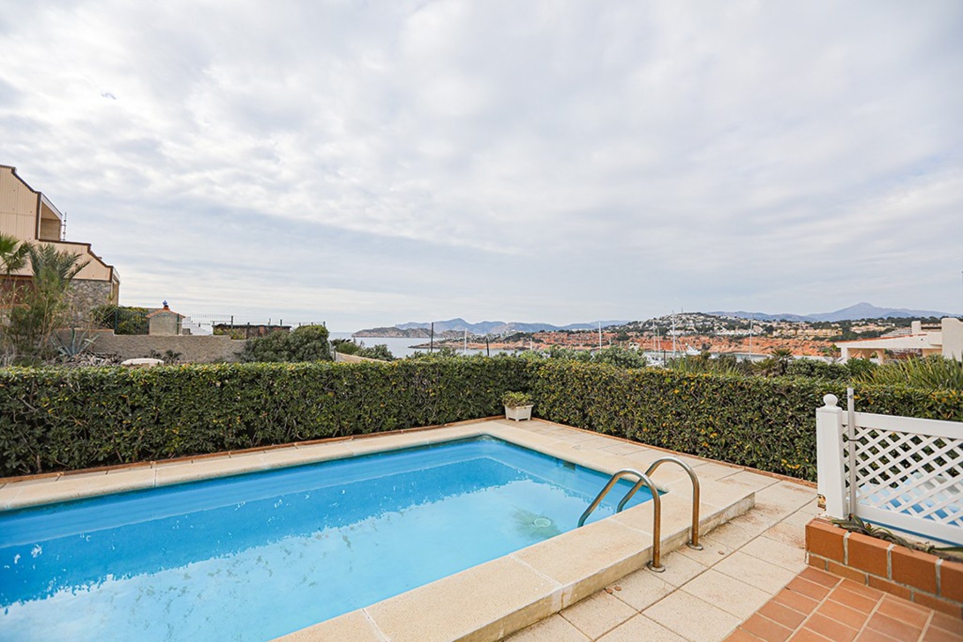 Reventa - Villa - El Toro