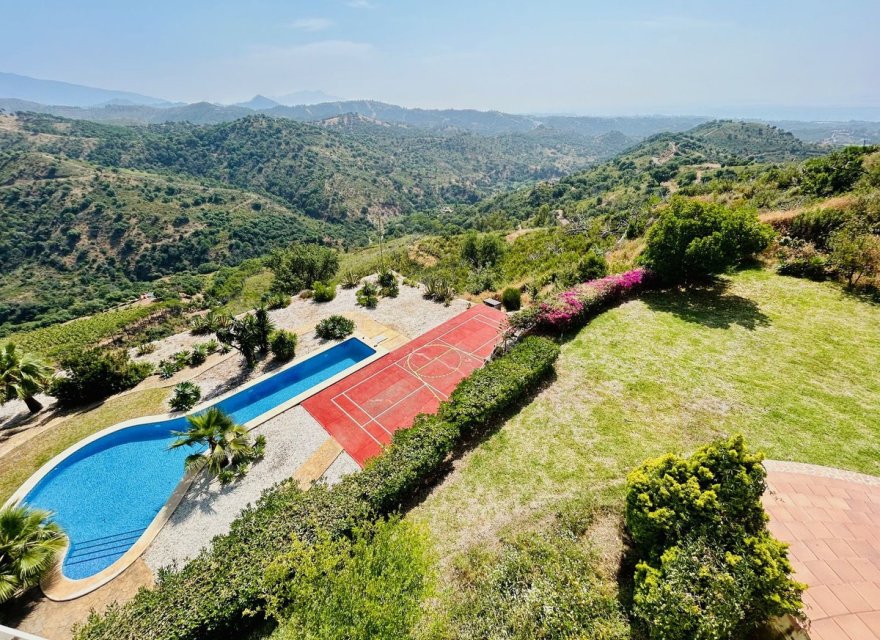 Reventa - Villa - Еstepona - Costa del Sol