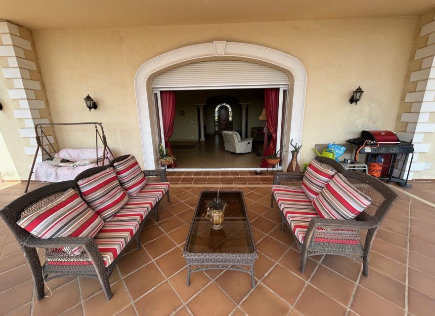 Reventa - Villa - Еstepona - Costa del Sol