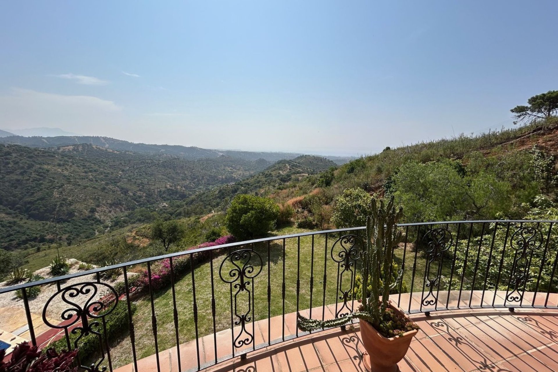 Reventa - Villa - Еstepona - Costa del Sol