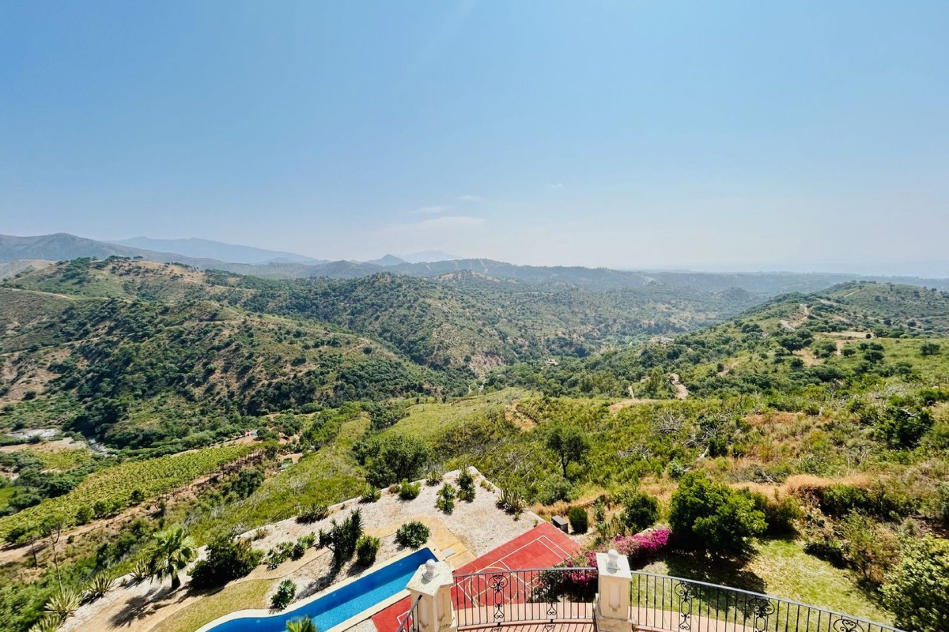 Reventa - Villa - Еstepona - Costa del Sol