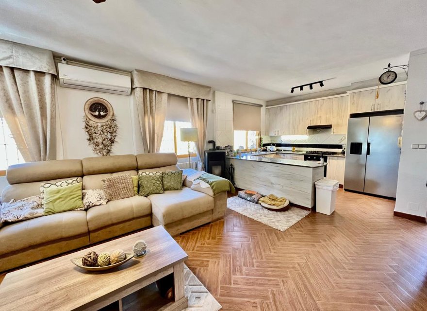 Reventa - Villa - Fortuna - Inland