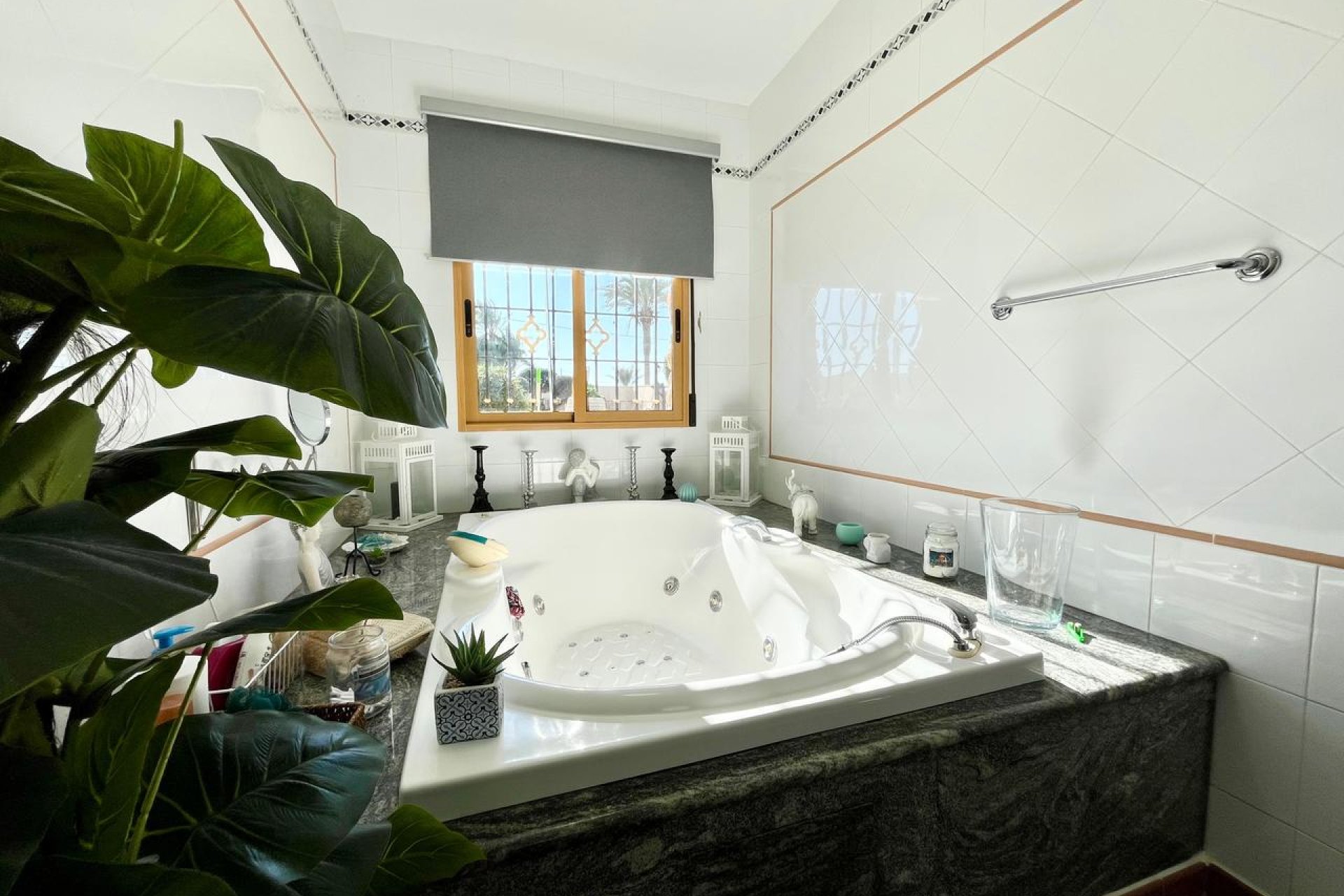 Reventa - Villa - Fortuna - Inland