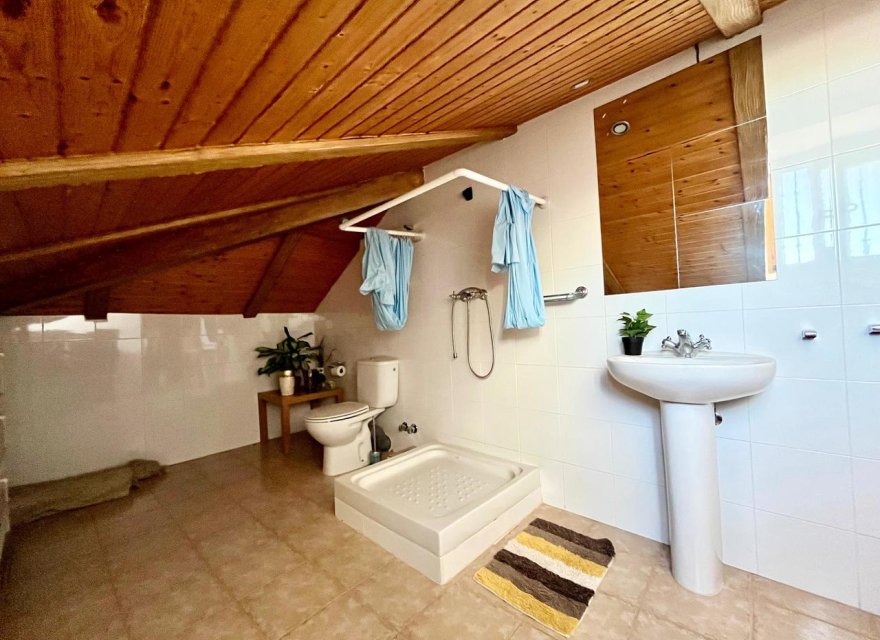 Reventa - Villa - Fortuna - Inland