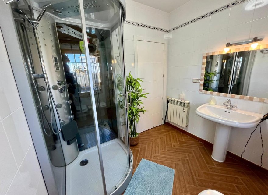 Reventa - Villa - Fortuna - Inland