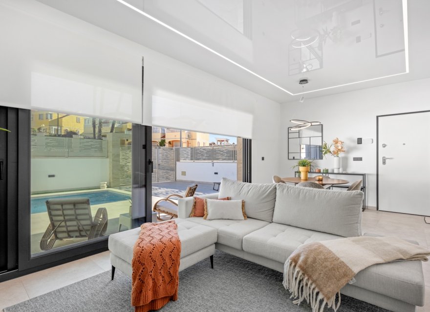 Reventa - Villa - Orihuela Costa - Costa Blanca