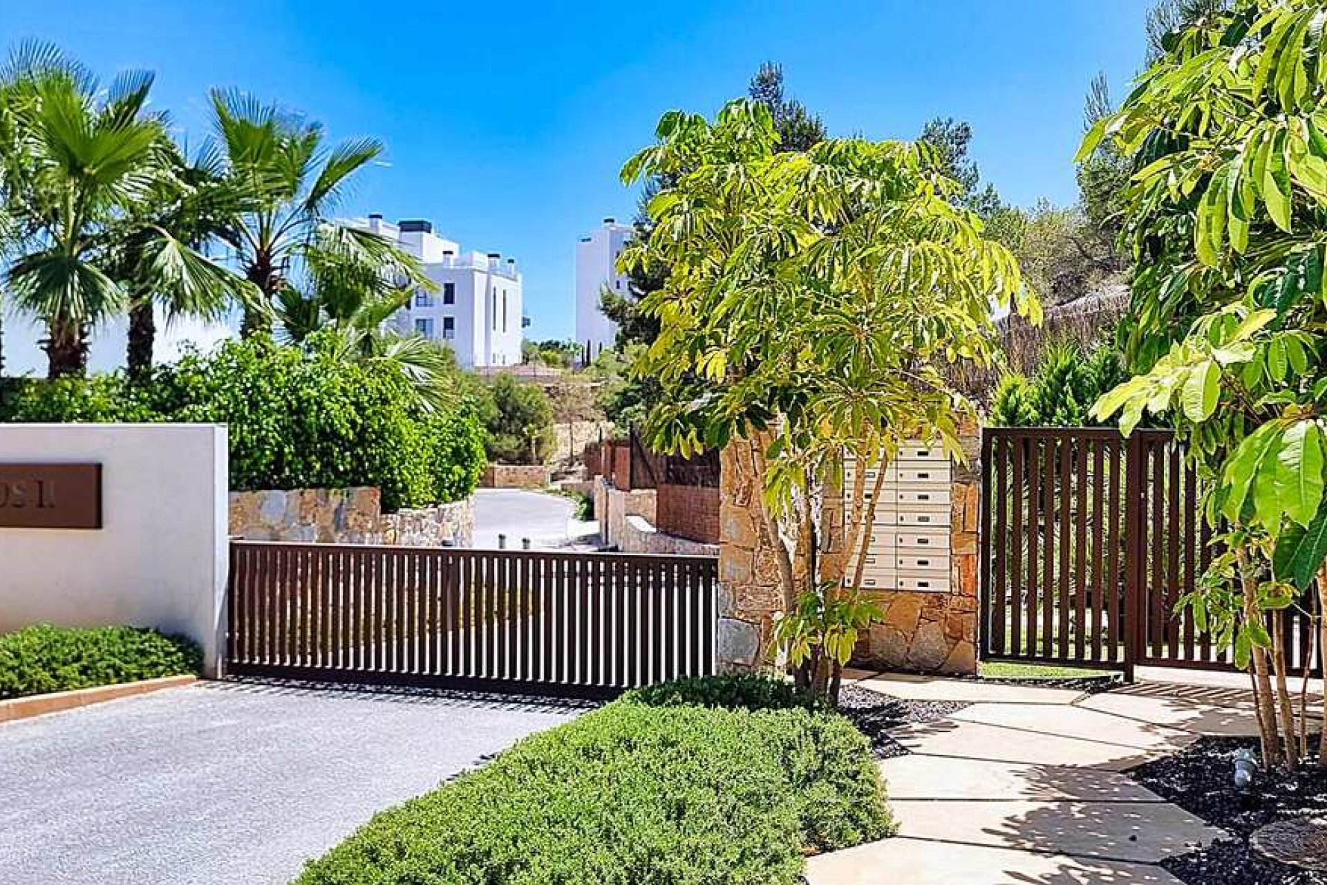 Reventa - Villa - Orihuela Costa - Las Colinas Golf