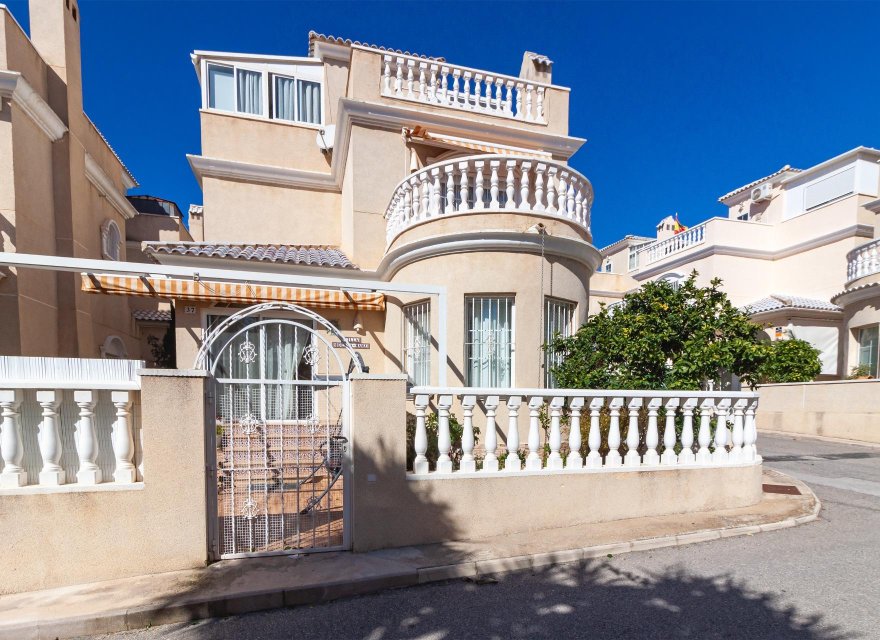 Reventa - Villa - Orihuela Costa - Los Almendros-la Florida