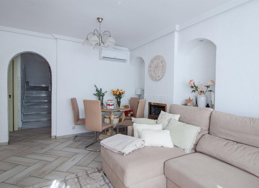 Reventa - Villa - Orihuela Costa - Los Almendros-la Florida