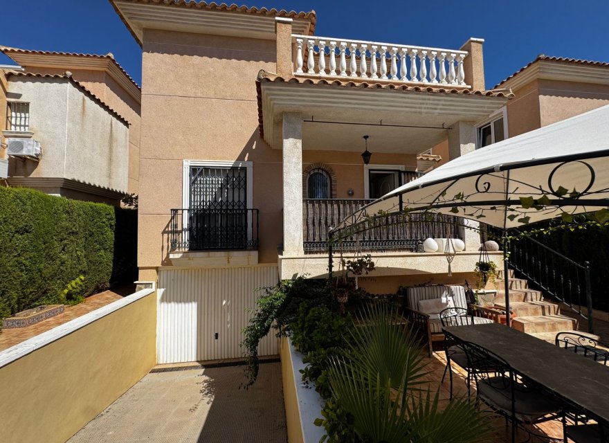 Reventa - Villa - Orihuela Costa - Los Altos