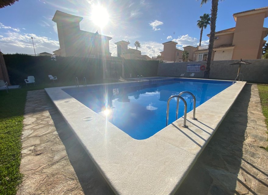 Reventa - Villa - Orihuela Costa - Los Altos