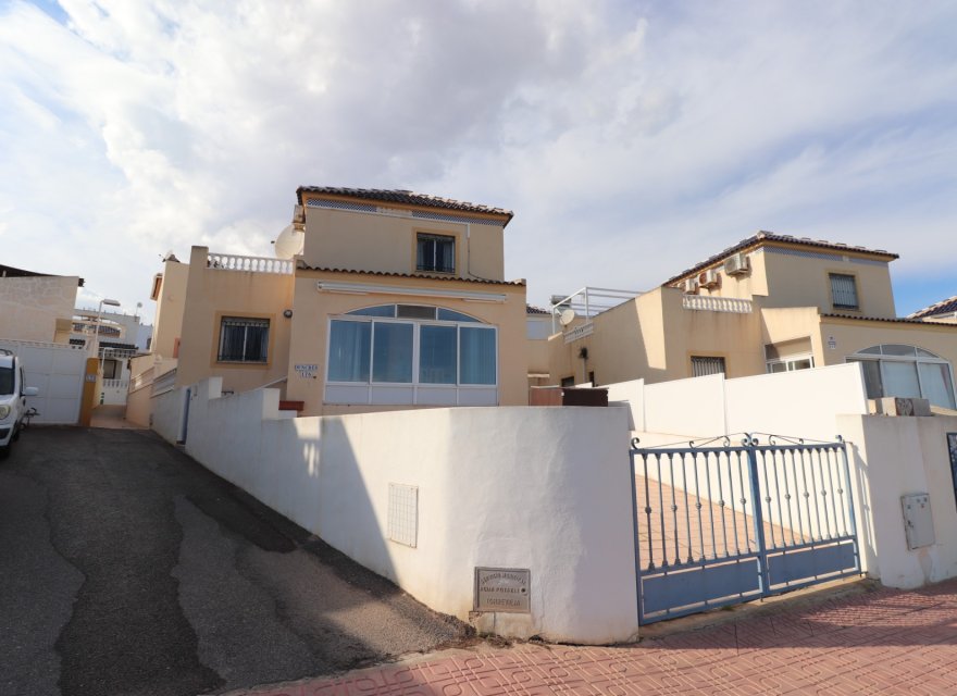 Reventa - Villa - Orihuela Costa - Los Balcones