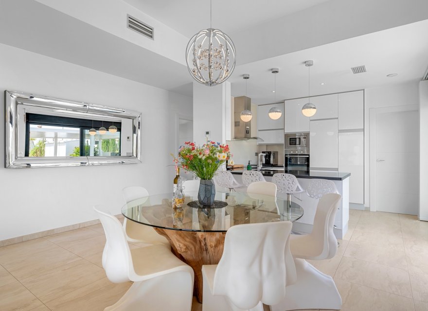 Reventa - Villa - Orihuela Costa - Villamartín