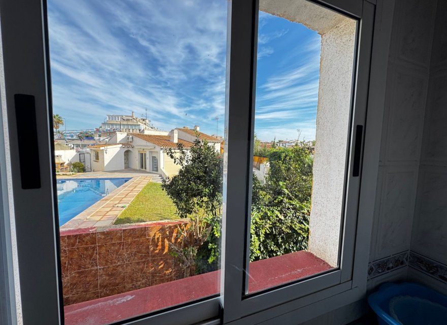 Reventa - Villa - Punta Prima