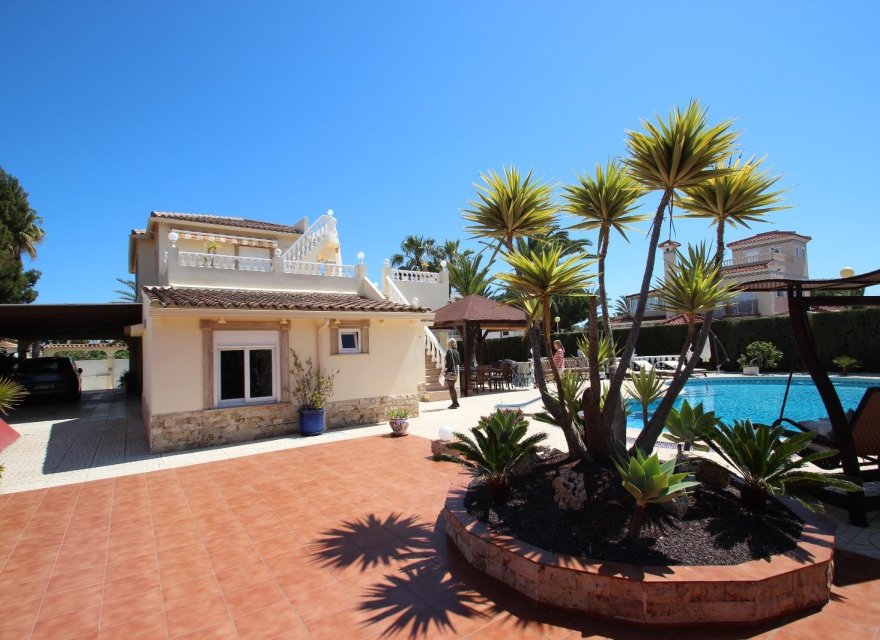 Reventa - Villa - Torrevieja - Punta Prima